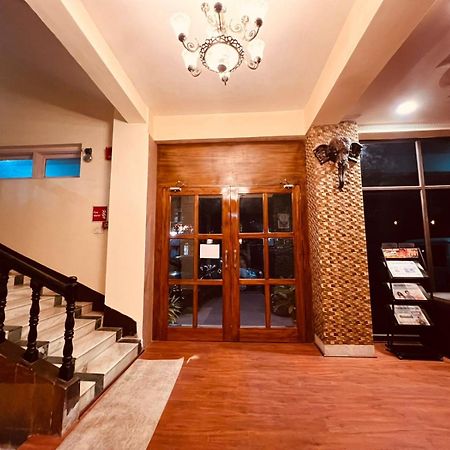 Hotel Bluemoon Guwahati Zewnętrze zdjęcie