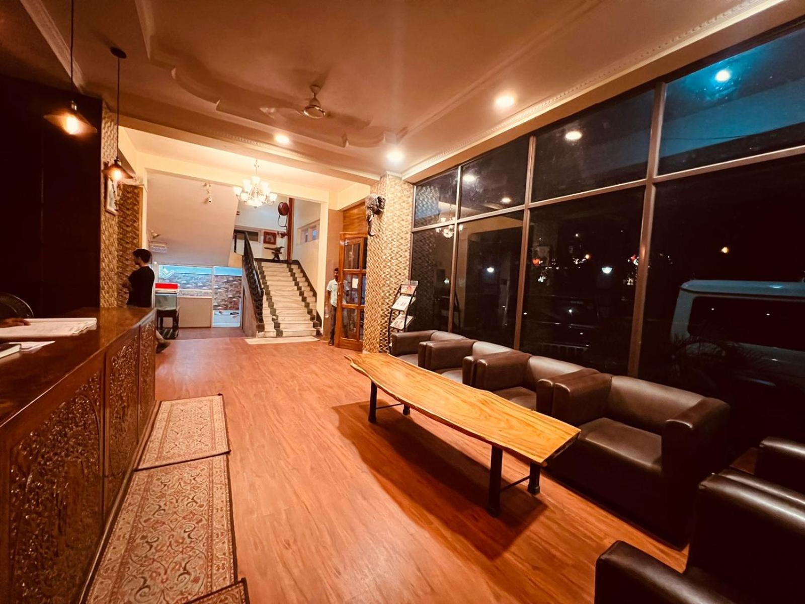 Hotel Bluemoon Guwahati Zewnętrze zdjęcie